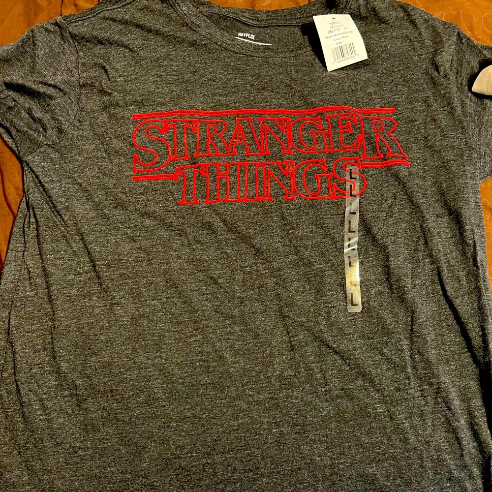 BNWT STRANGER THINGS t-shirt.